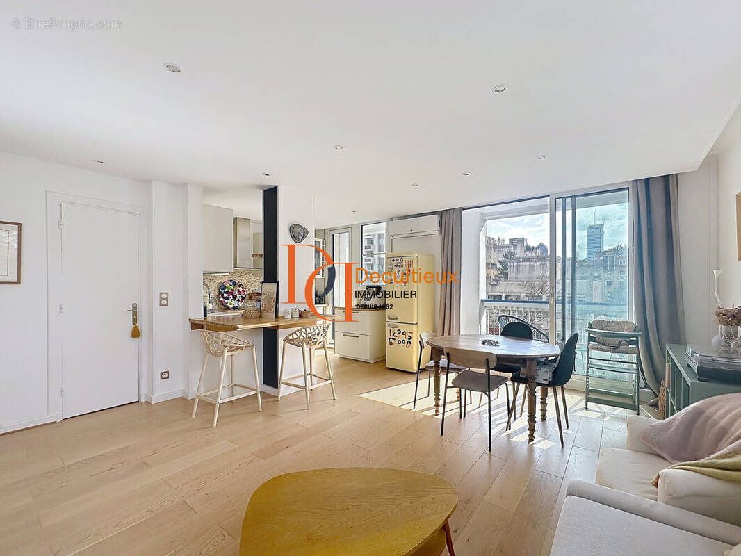 Appartement à LYON-6E