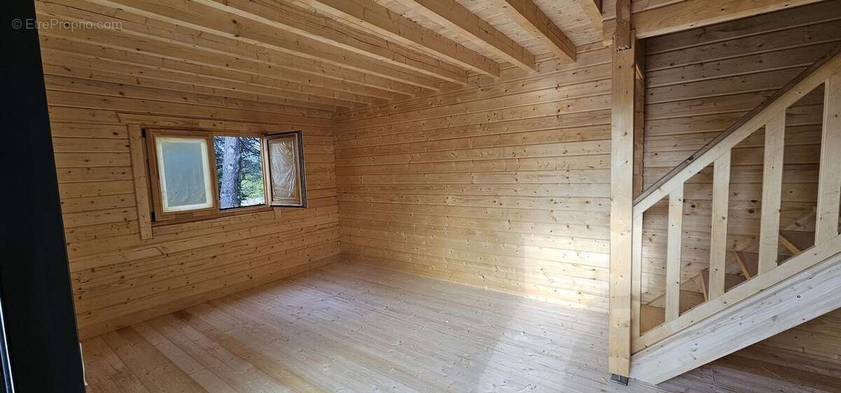 chalet neuf terrain, habitation legere, chalet, 4 pieces, - Maison à LE CASTELLET