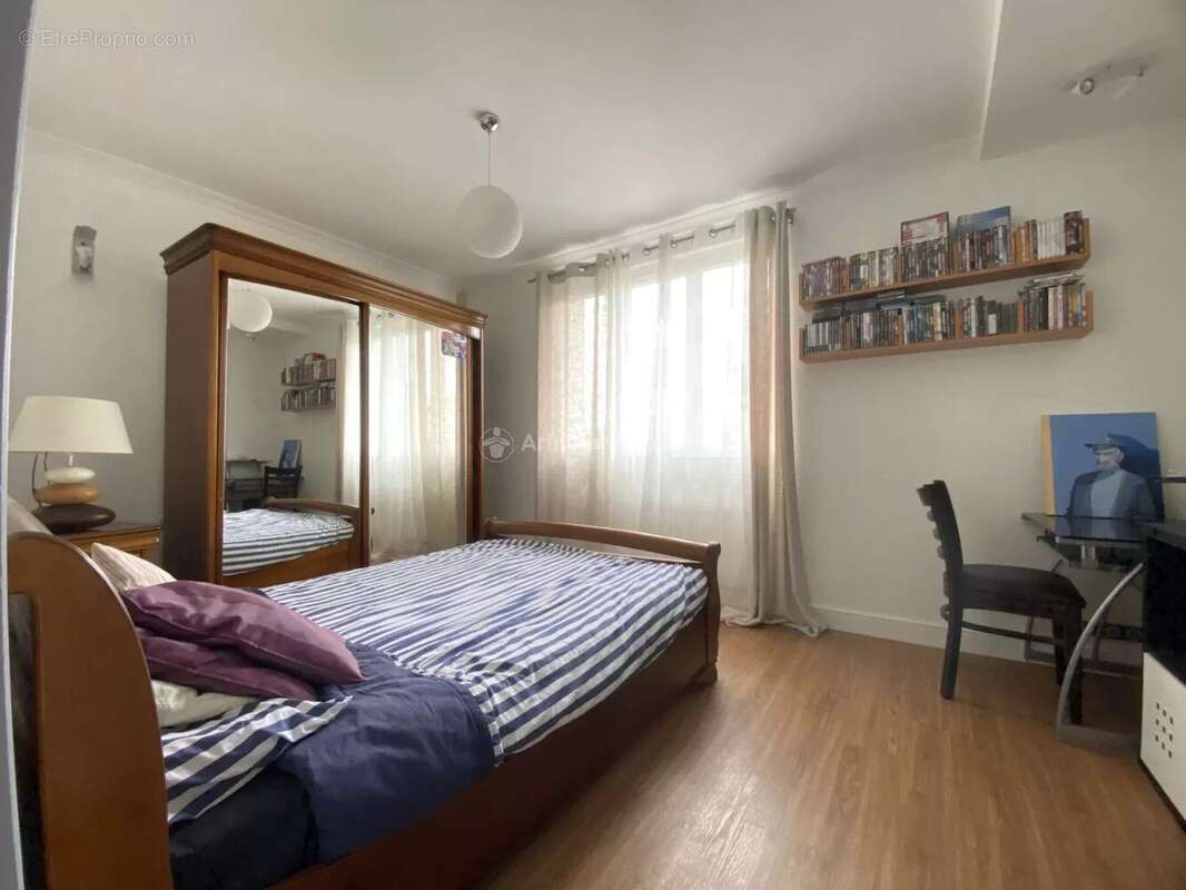 Maison à CHAMPS-SUR-MARNE