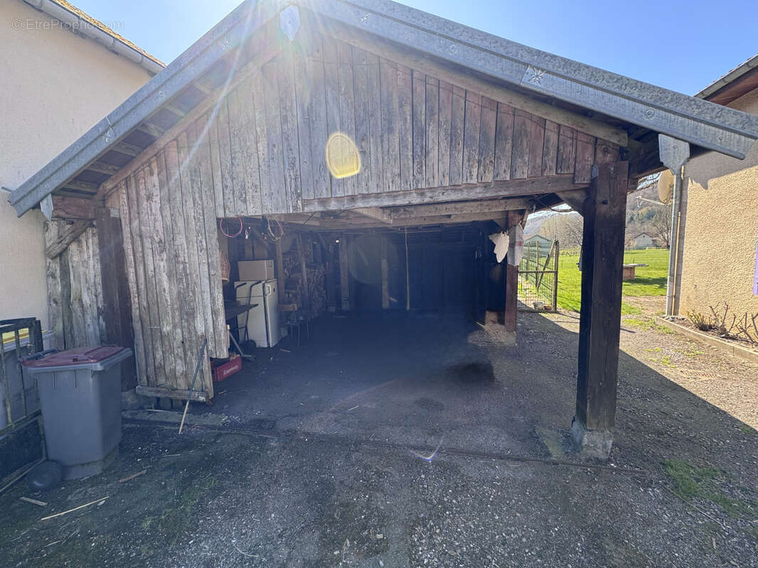 Maison à SAINT-BRESSON