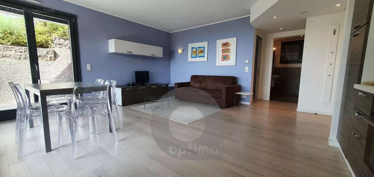 Appartement à ROQUEBRUNE-CAP-MARTIN