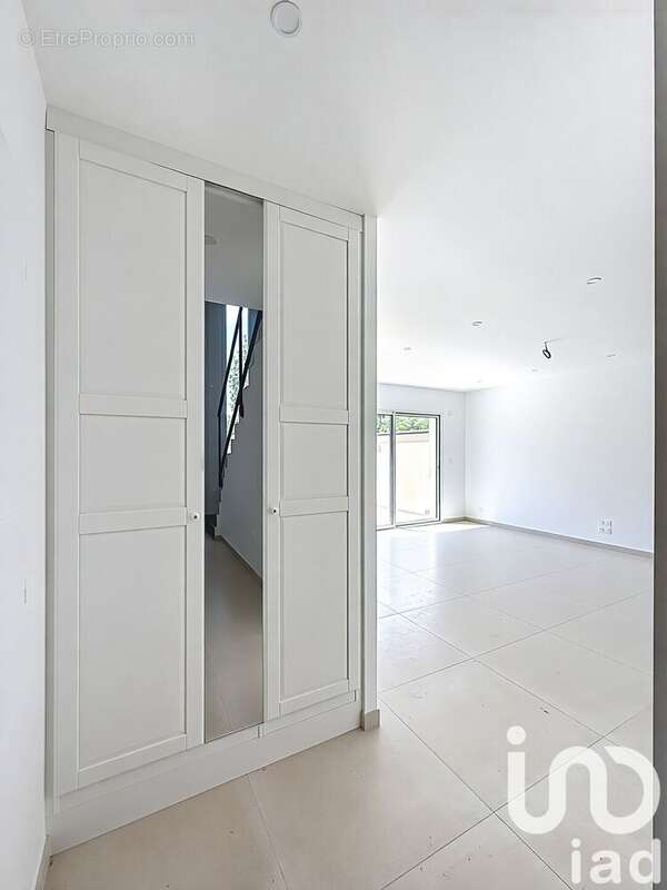 Photo 9 - Maison à MAGENTA