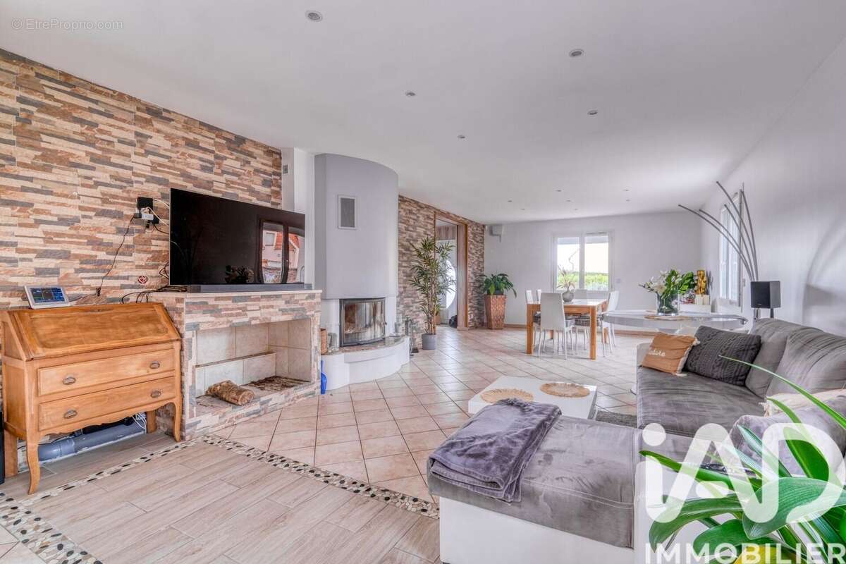 Photo 5 - Maison à FAVIERES