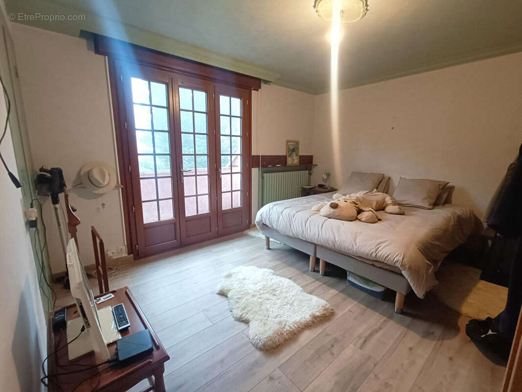 Maison à PONT-DE-CHERUY