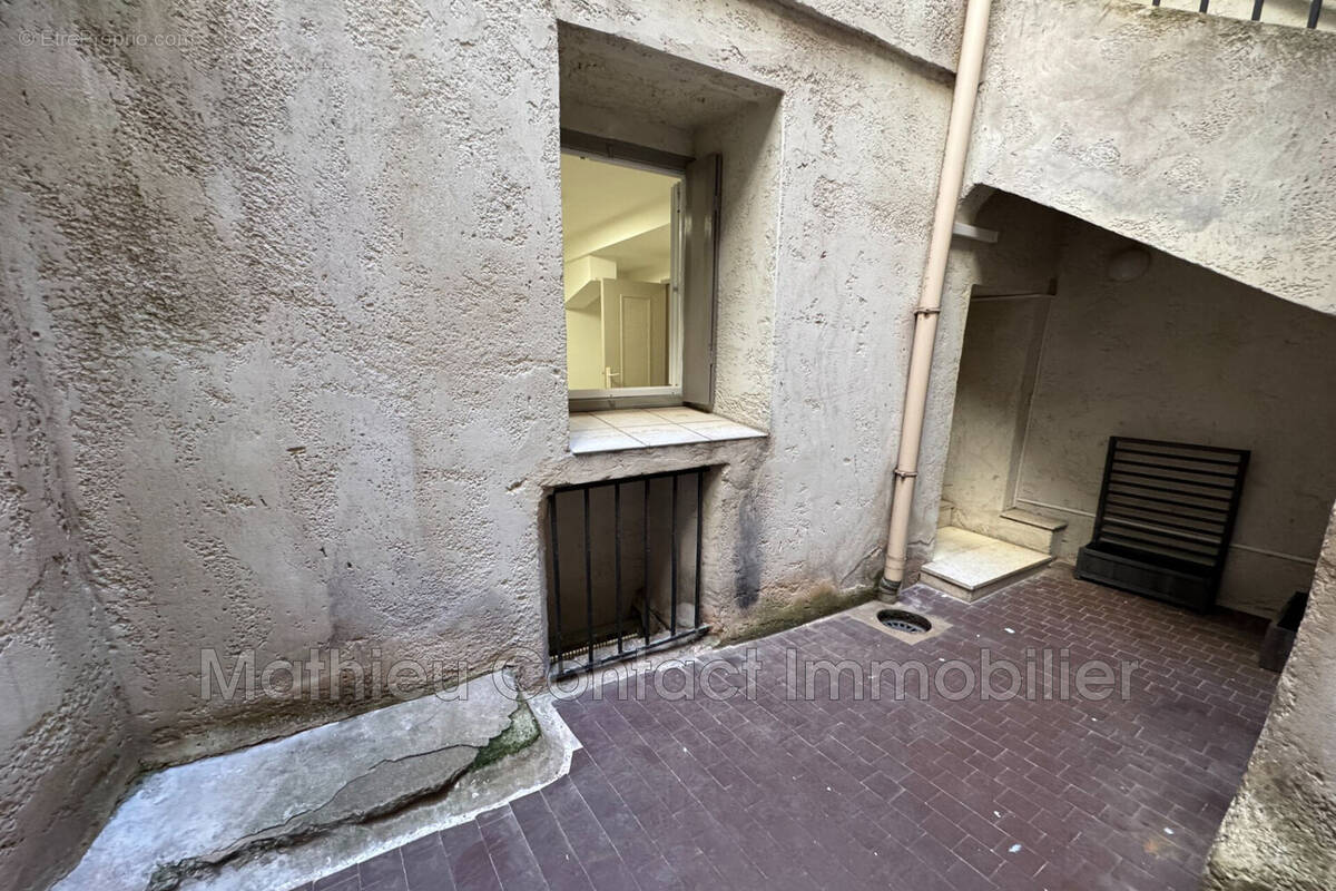 Appartement 54 m² à Nimes  - photo 2