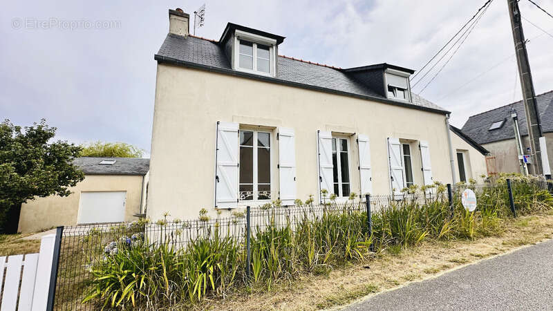Maison à CAMARET-SUR-MER