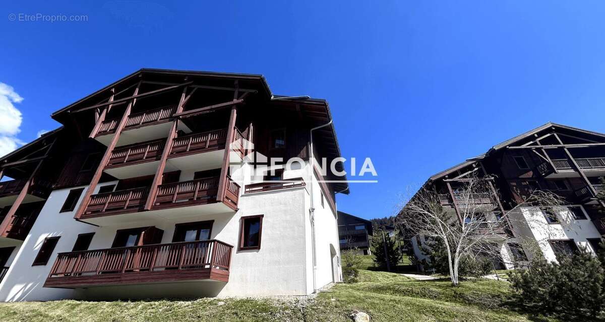 Appartement à HAUTELUCE