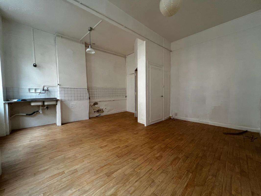 Appartement À Vendre - photo 3