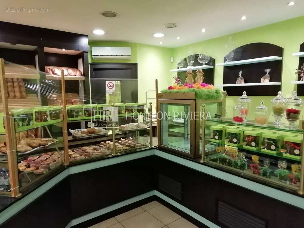 Commerce à SAINT-SATUR