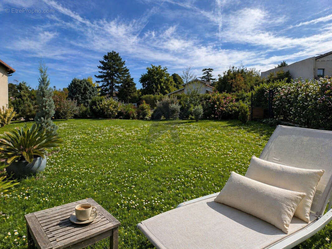 Maison à CHASSELAY