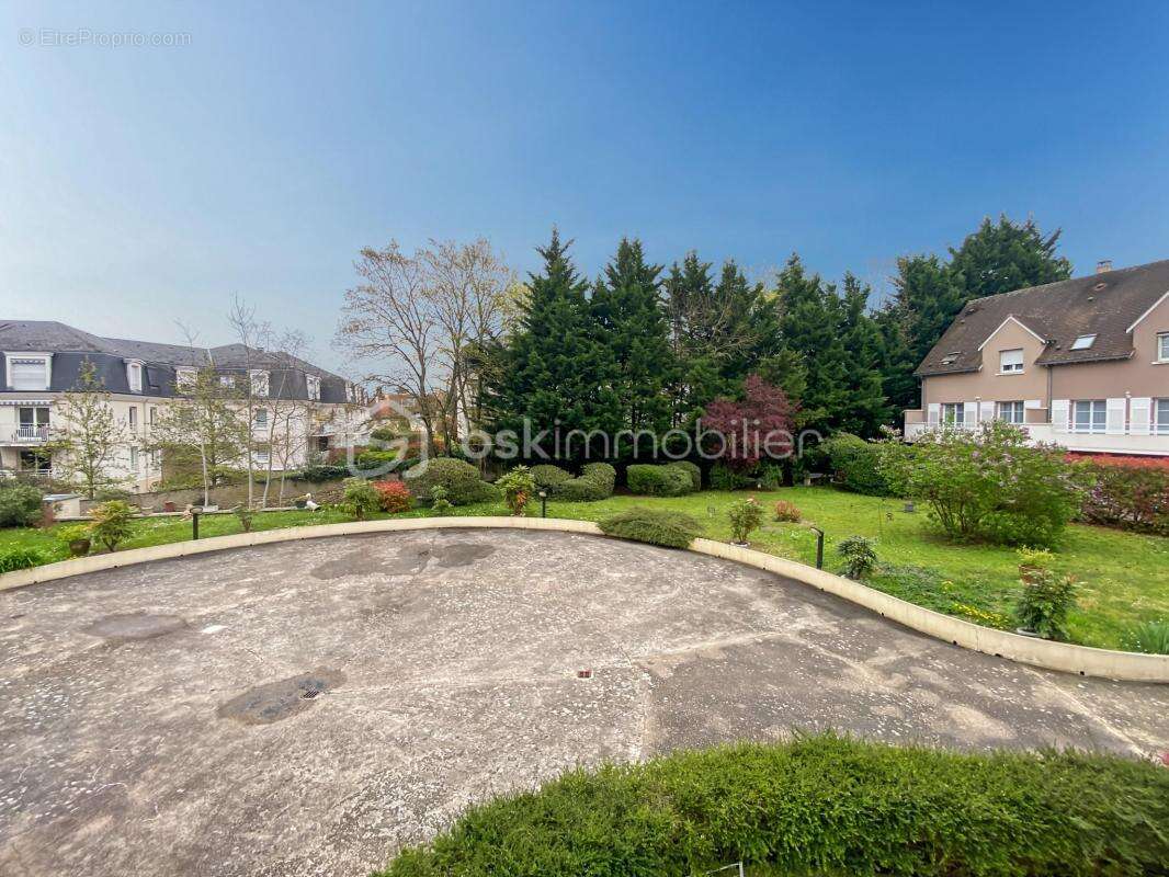 Appartement avec balcon - centre-ville - au calme - double box - photo 6