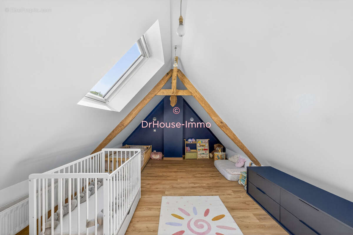 Maison à COUTICHES