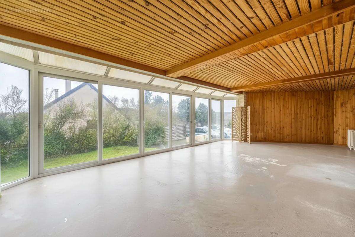 Maison à BONNIERES-SUR-SEINE