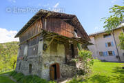 Maison à LES ALLUES