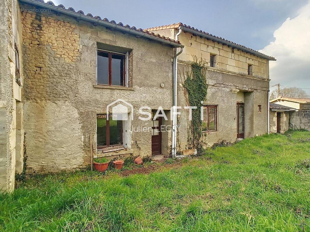 Photo 1 - Maison à LA CRECHE