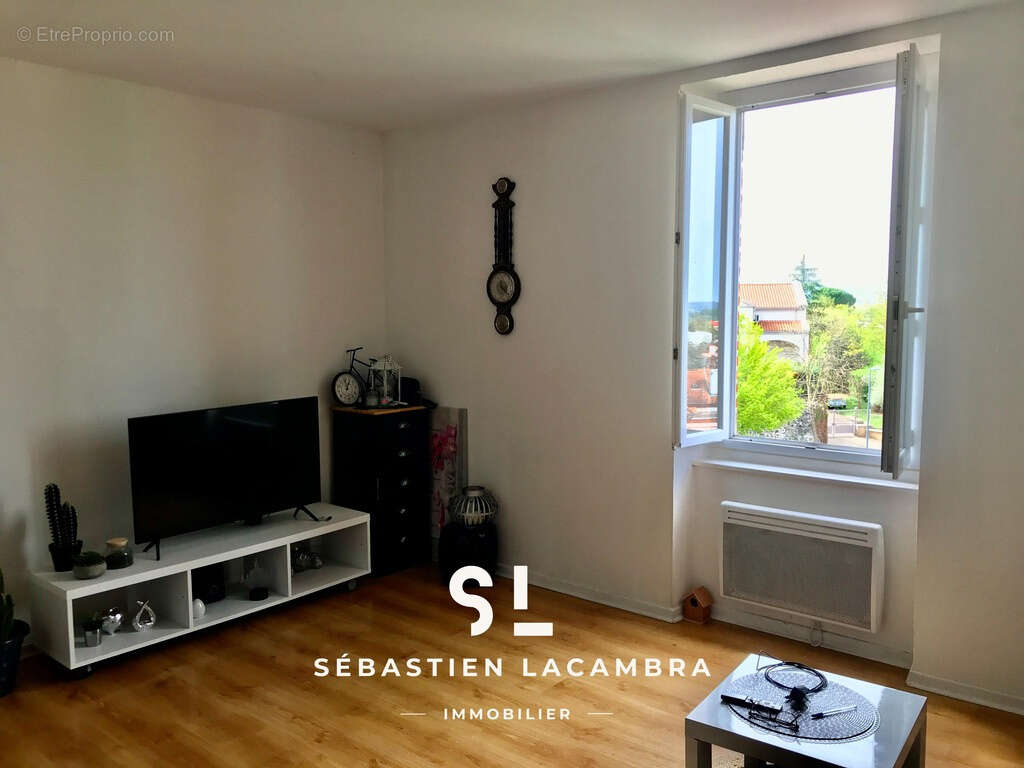 Maison à SAINT-JUERY