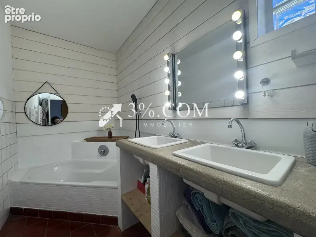 3%COM Jolie maison avec 4 chambres - 3 salles de bain - jard - photo 10