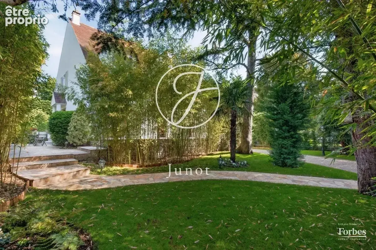 Le Vésinet - CHARMETTES - Maison - 5 chambres - 207m² - Terrain de 757m². - photo 7