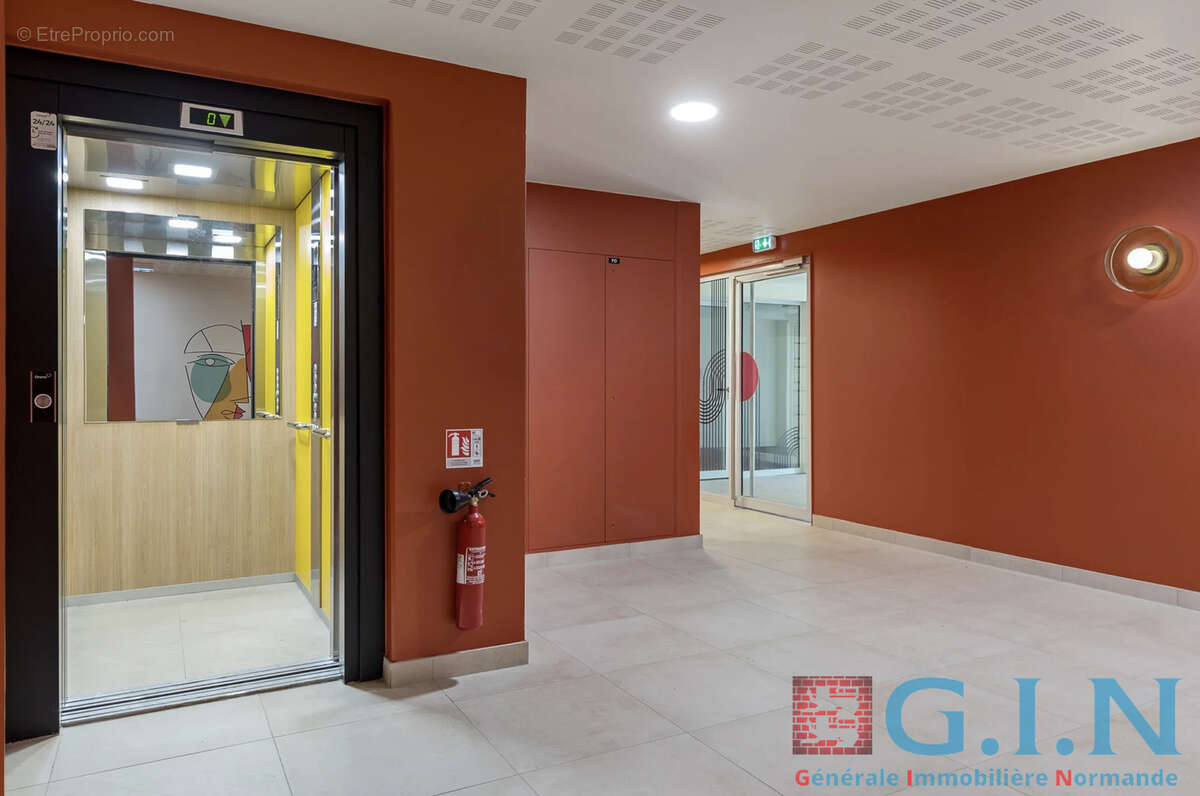 Appartement t4 / secteur est - photo 2