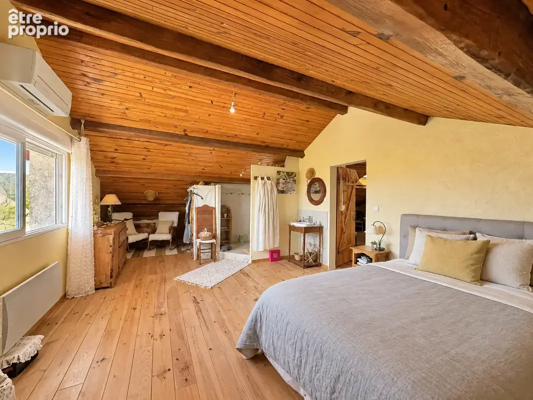 Maison - 220m2 - 8 pièces - photo 6