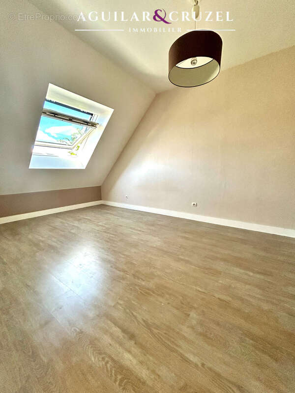 Maison à LA CHAPELLE-SAINT-URSIN