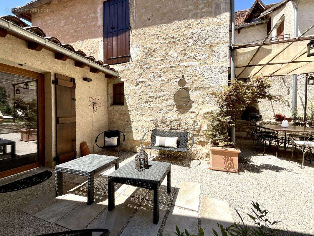 Maison à CAJARC