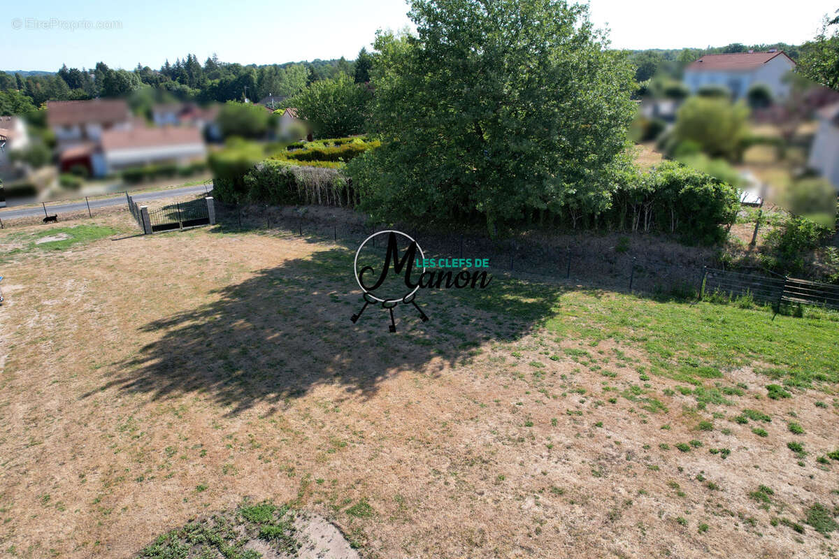 Terrain constructible 1187m2 - photo 7