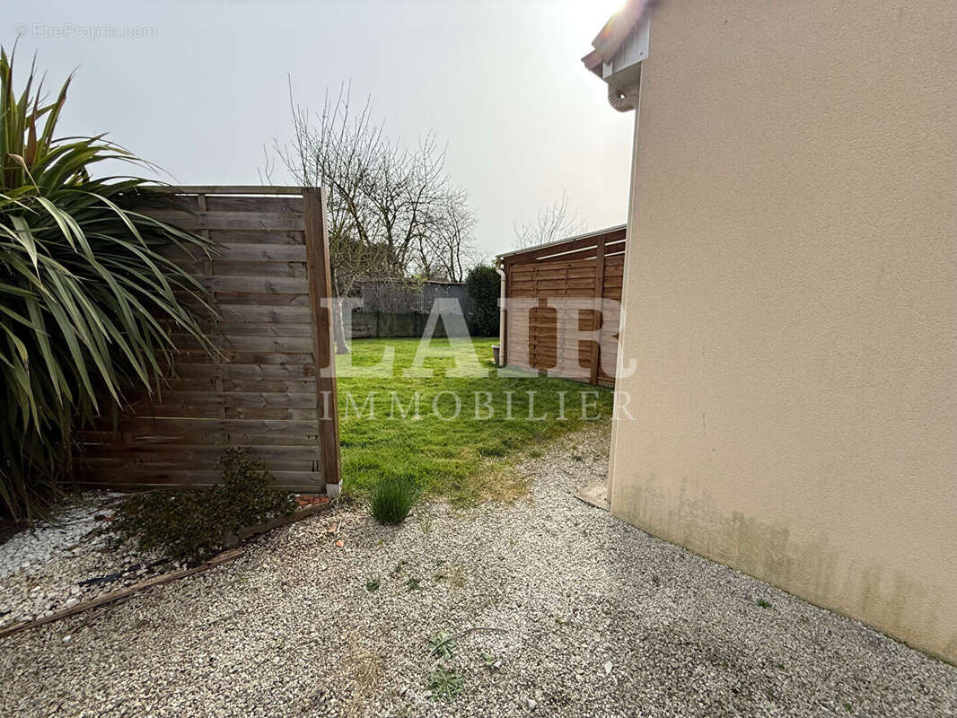 Maison à SAINT-OUEN-DE-MIMBRE