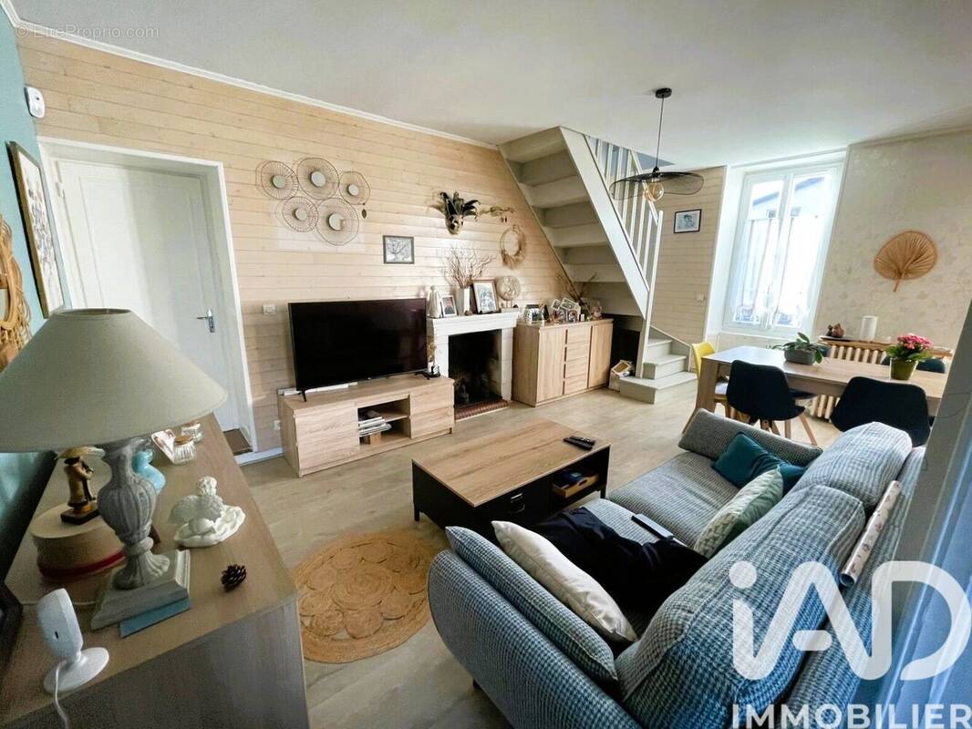 Photo 1 - Maison à CANTENAY-EPINARD