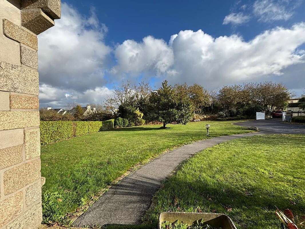 Maison à GUIPRONVEL