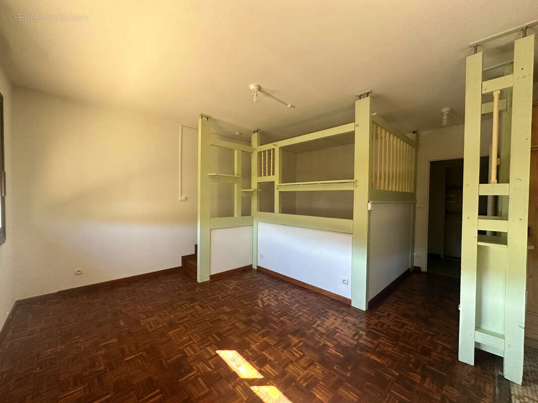 Appartement à DECAZEVILLE