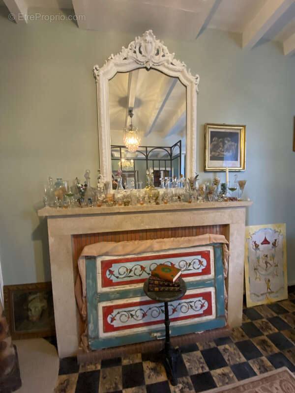 Maison à MAIZIERES-LA-GRANDE-PAROISSE