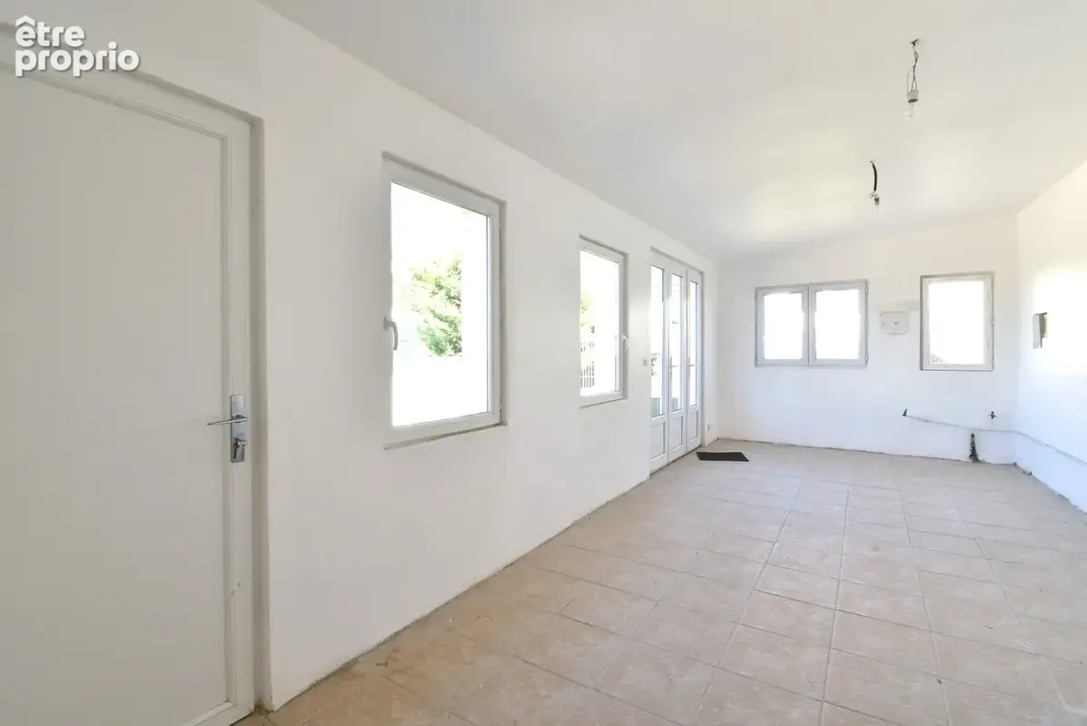 Maison type F7 avec jardin et dépendance. - photo 20