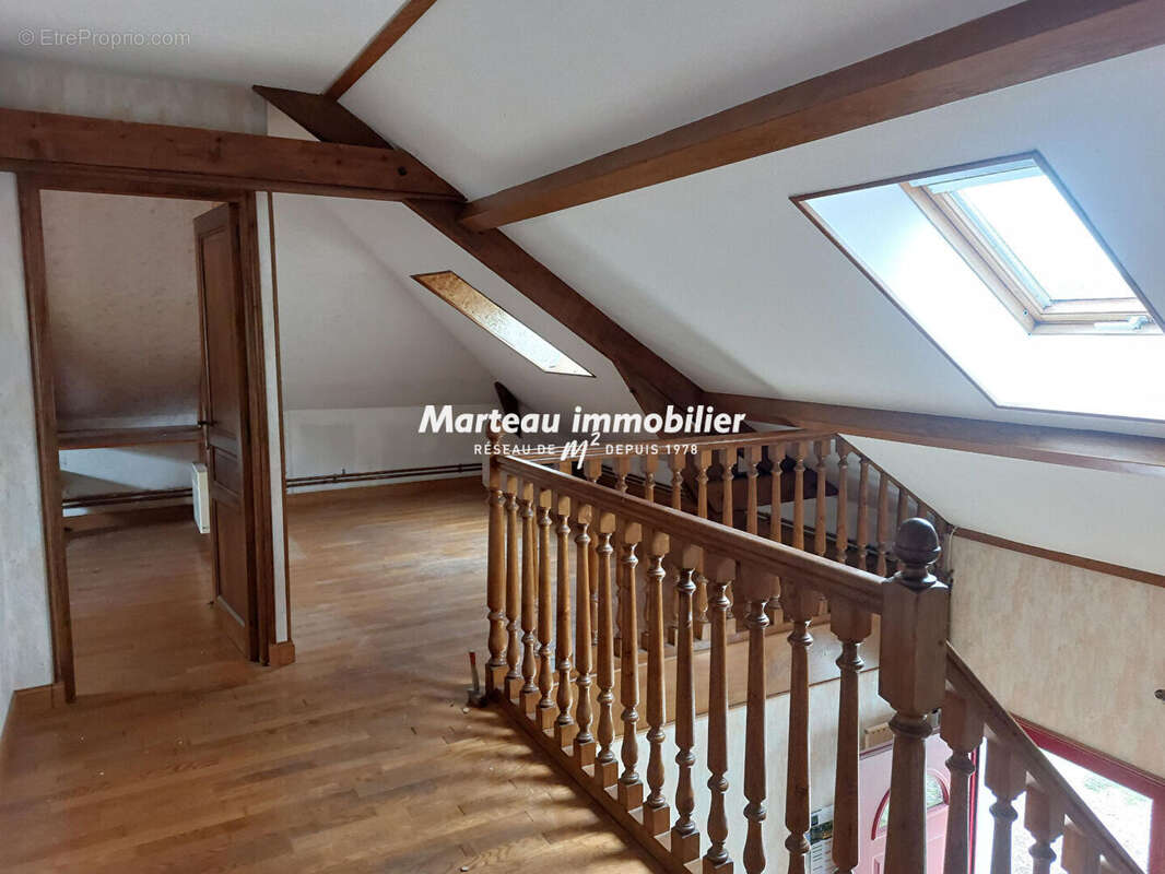 Maison à SAINT-GEORGES-LE-GAULTIER