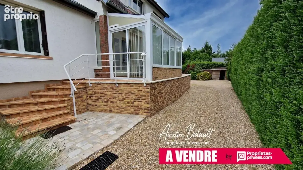 Maison 6 pièces 135m² Arnières-sur-Iron - photo 2