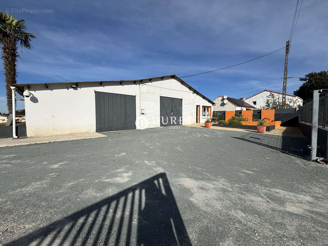 Commerce à APREMONT