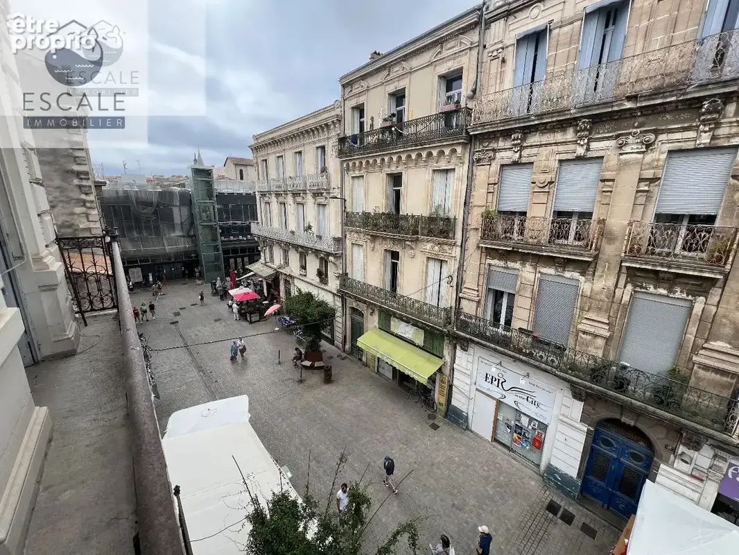 Vente grand type 3 haussmannien en coeur de ville a sete - photo 2