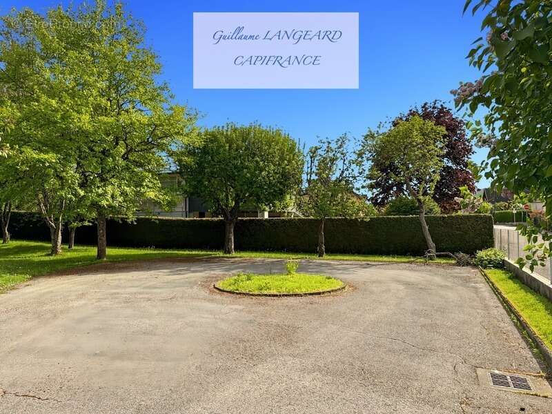 Groissiat (01) - maison spacieuse 6 pièces – 163 m² – terrain 1763 m² - photo 8