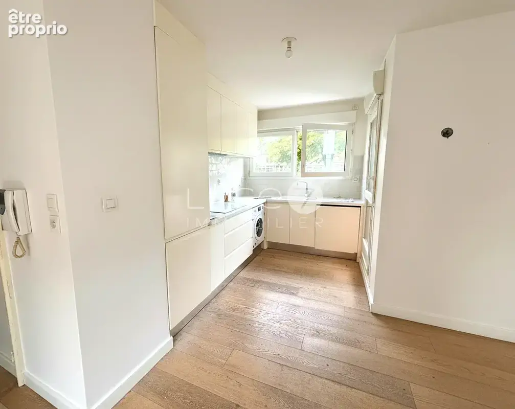 Appartement t4 avec balcon, cave et garage   centre-ville de lorient - photo 2