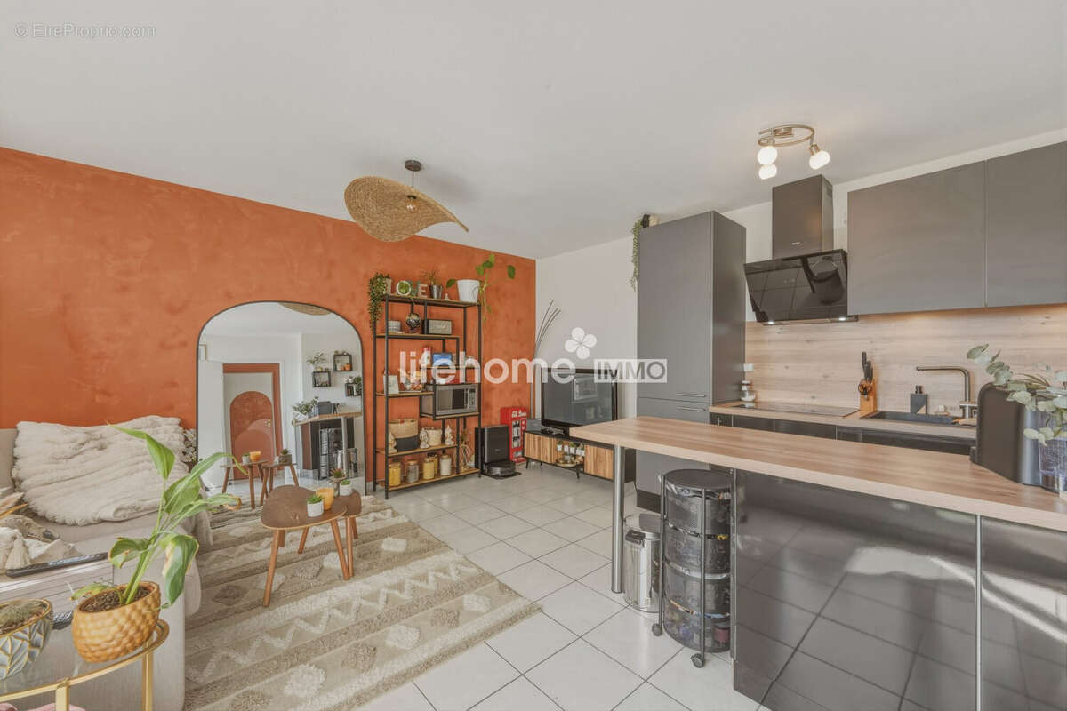 Appartement 41 m² à Cessy  - photo 3