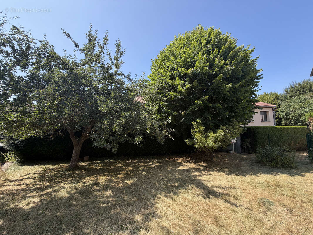 Appartement T4 de 93 m2 Lumineux, 3 chambres - Environnement calme - photo 10