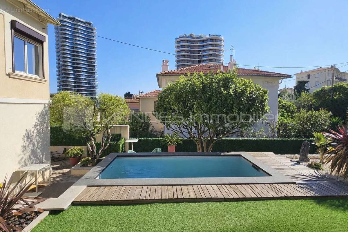 Maison à BEAUSOLEIL