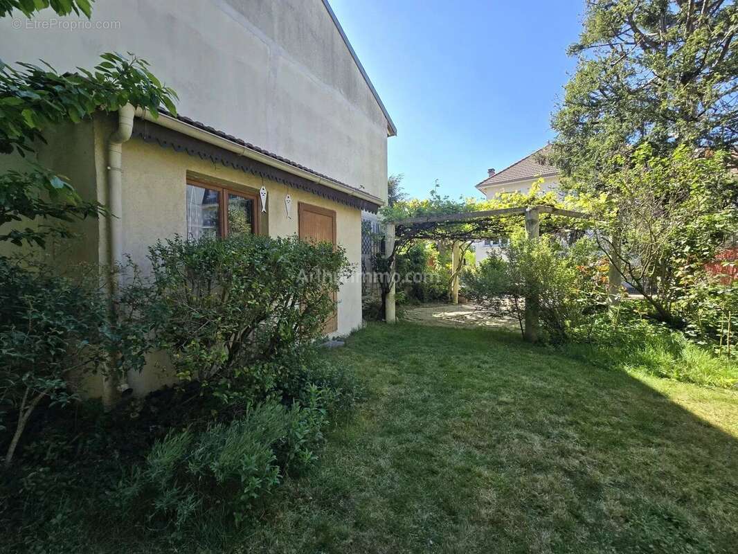 Maison à FONTENAY-SOUS-BOIS