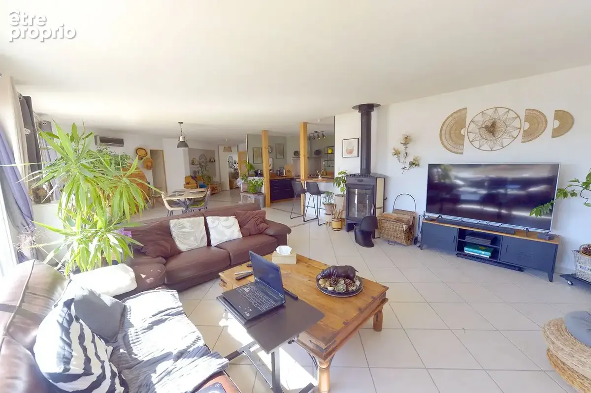 Maison 6 pièces 195 m² à vendre à Saint-Georges-De-Didonne (17110) - photo 4