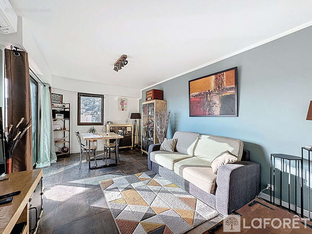 Appartement à MENTON