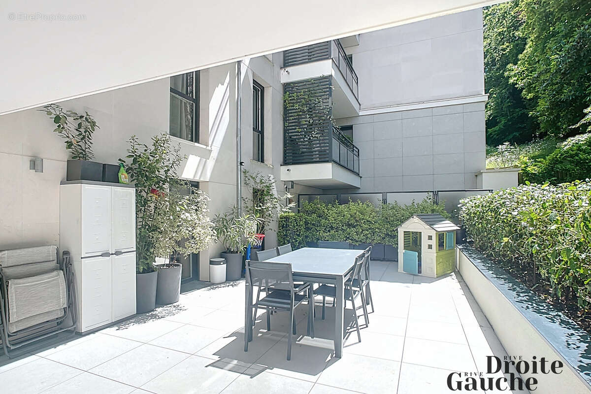 Appartement à VILLE-D&#039;AVRAY