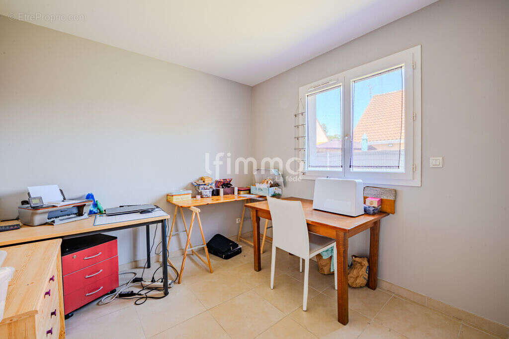 Maison individuelle de plain-pied avec garage et piscine - photo 8