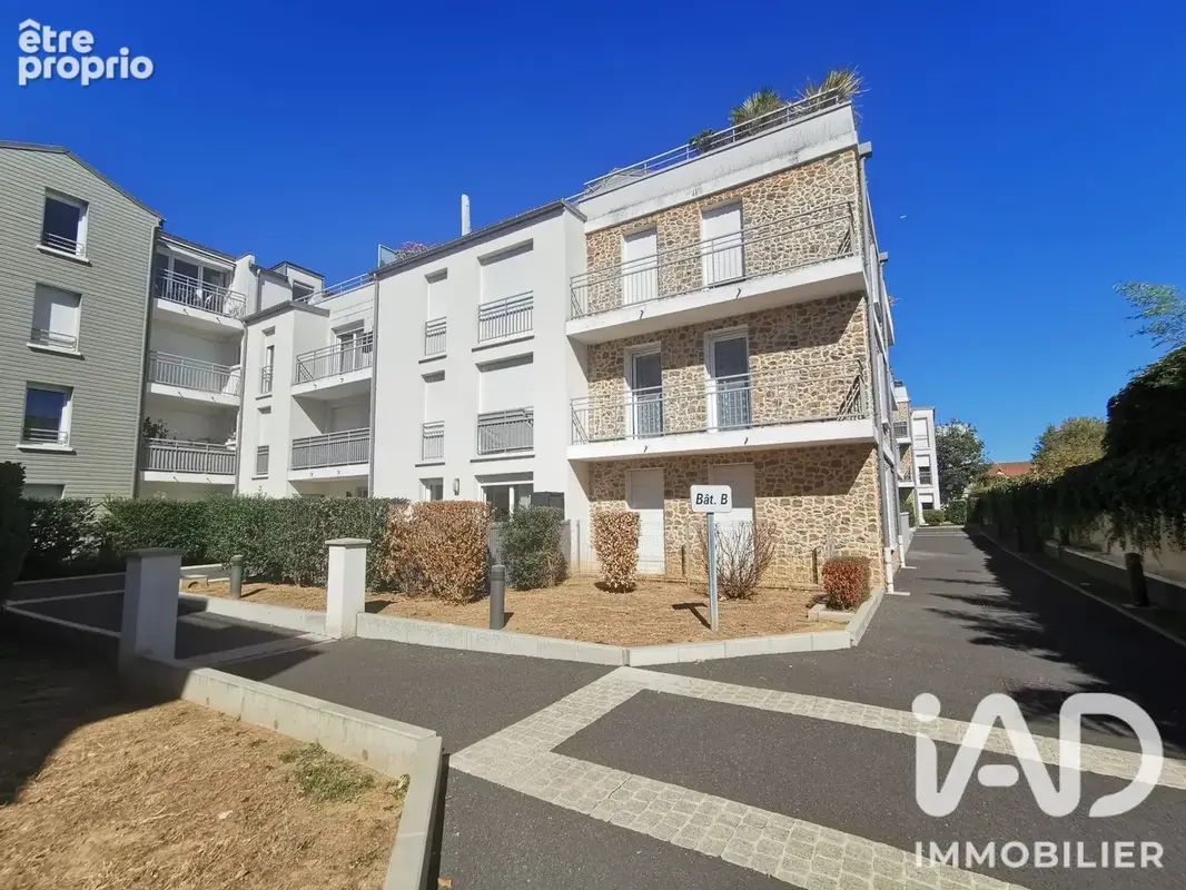 Photo 1 - Appartement à BRIE-COMTE-ROBERT