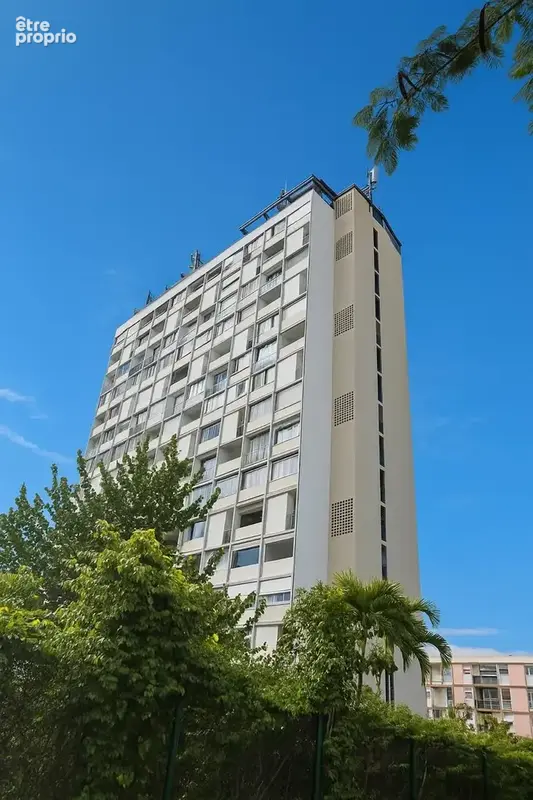 Appartement à LES ABYMES