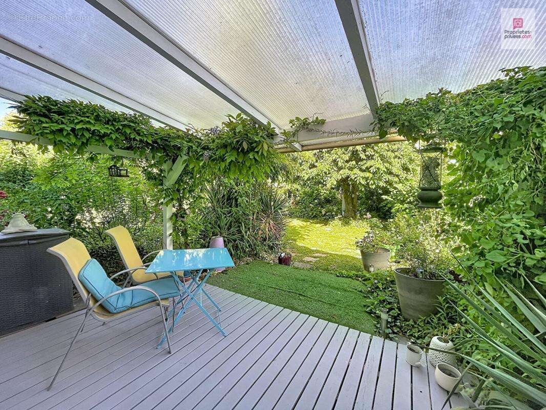 Maison individuelle à Riedisheim avec un magnifique jardin arboré  en ville ! - photo 2